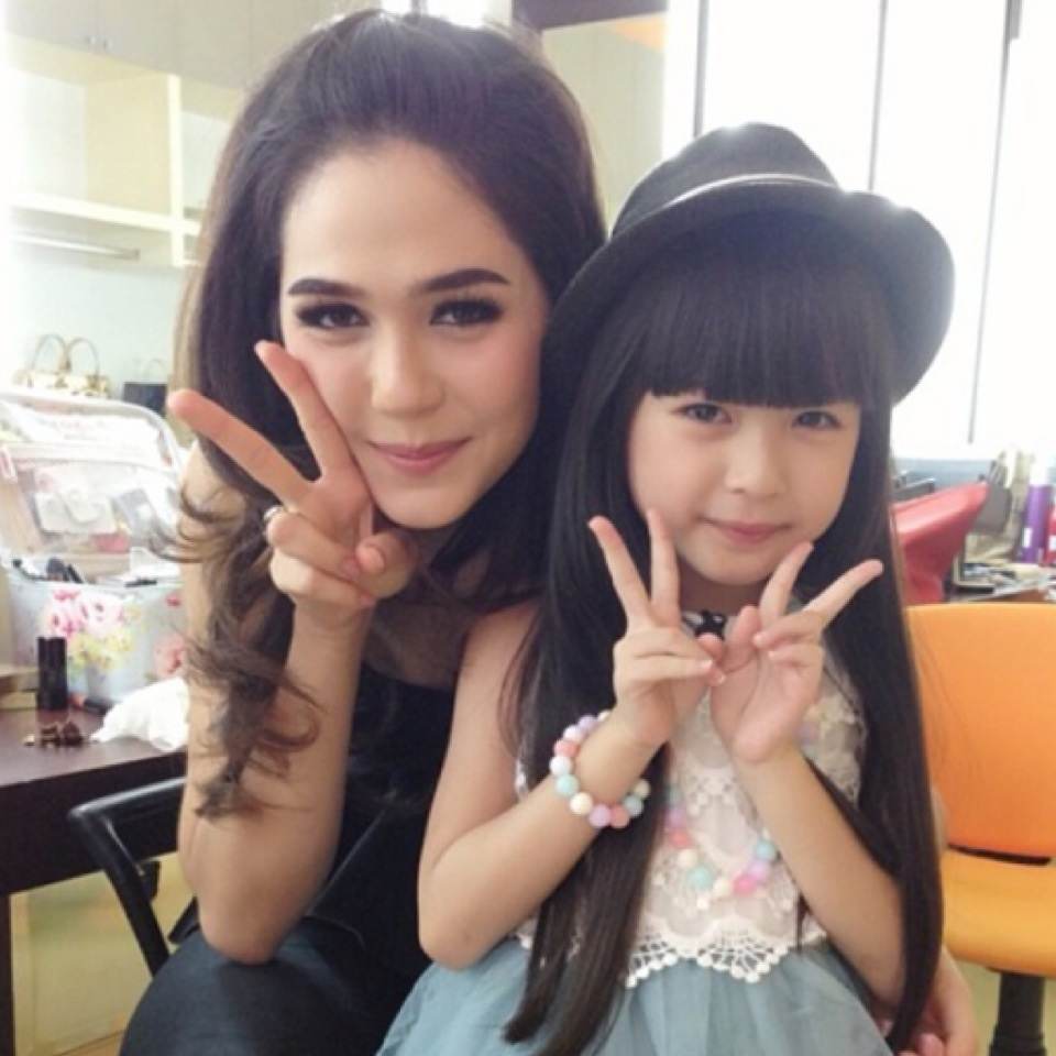 ชมพู่ อารยา กับน้องอันดา น่ารักทั้งคู่เลย