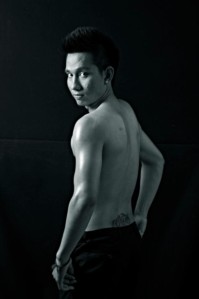 นักฟุตบอลทีมบุรีรัมย์ ยูไนเต็ด @ Lips vol.14 no.20 April 2013