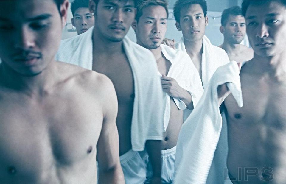 นักฟุตบอลทีมบุรีรัมย์ ยูไนเต็ด @ Lips vol.14 no.20 April 2013
