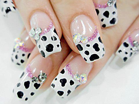 เล็บ ปลอม ปลอม