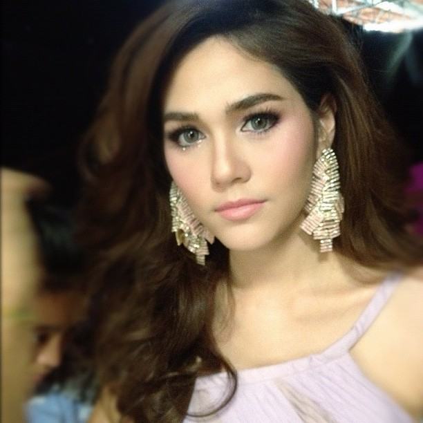 ชมพู่ อารยา เธอกำลังจะเป็นดาวดวงเด่นบนผืนผิวอาเซียน นางคือสุดยอดของสุดยอดดาราไทย