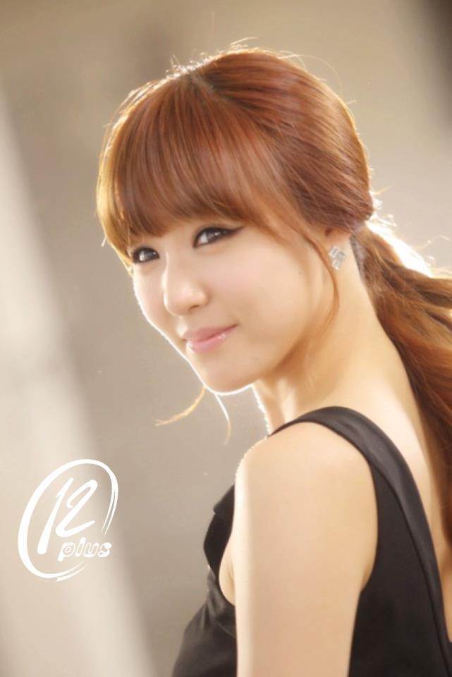 Tiffany ผิวขาวมาก เหมือน ตุ๊กตา หิมะ เลย