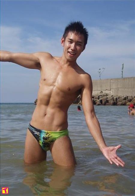 พ่อหนุ่ม หุ่นฟิน 63 !!