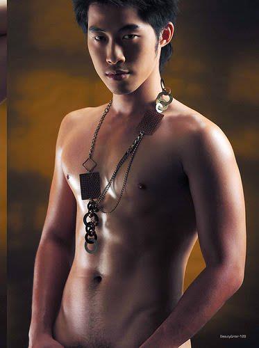 พ่อหนุ่ม หุ่นฟิน 63 !!