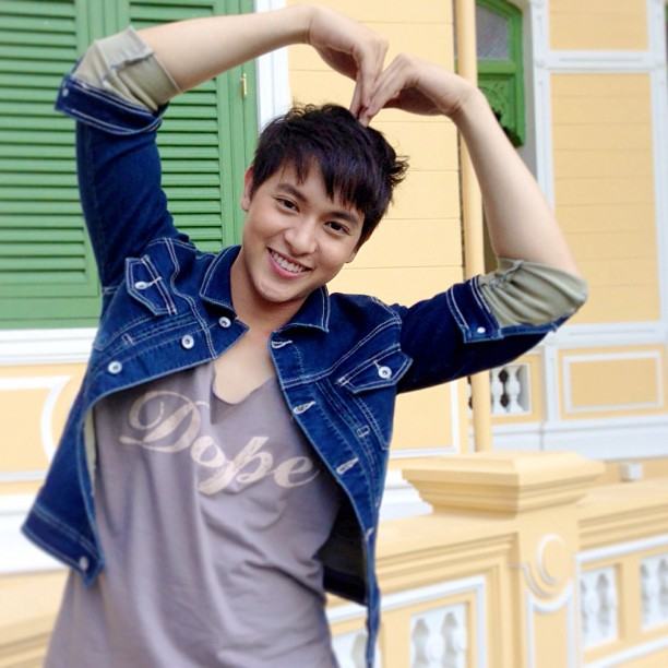 เจมส์ จิรายุ