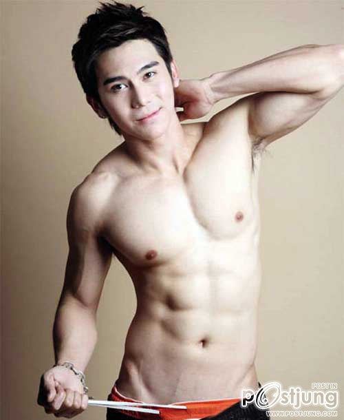 ถอดโชว์เรือนร่าง 252