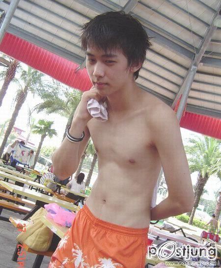 ถอดโชว์เรือนร่าง 253