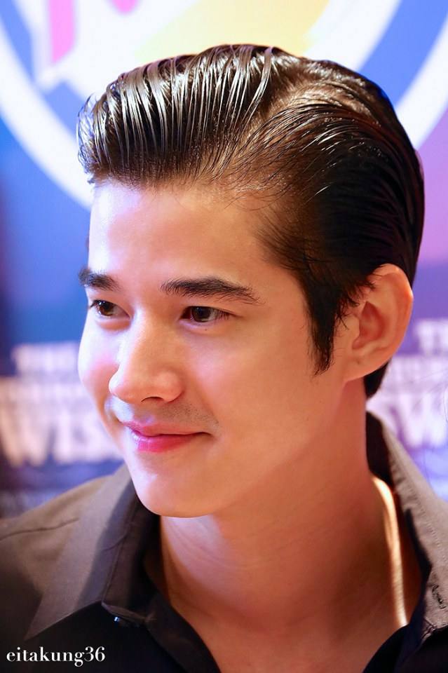 มาริโอ้ เมาเร่อ ร่วมงานเปิดตัวแฮมเบอร์เกอร์ที่สยามพารากอน
