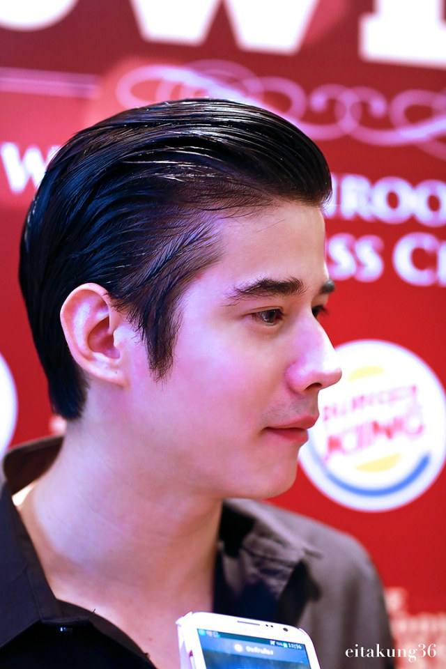 มาริโอ้ เมาเร่อ ร่วมงานเปิดตัวแฮมเบอร์เกอร์ที่สยามพารากอน