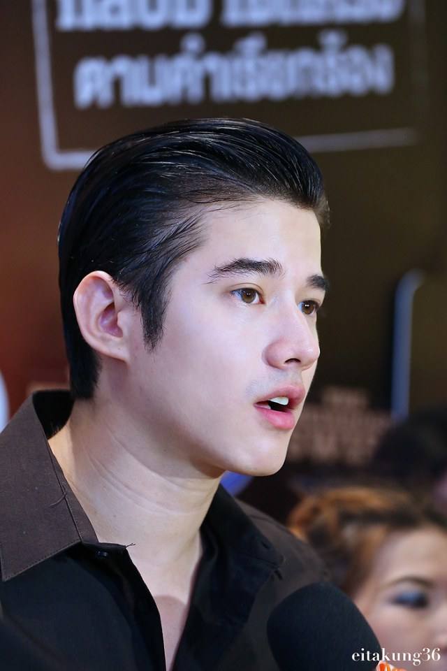 มาริโอ้ เมาเร่อ ร่วมงานเปิดตัวแฮมเบอร์เกอร์ที่สยามพารากอน