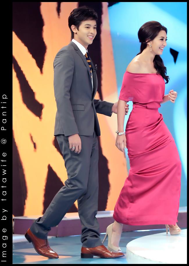 เจมส์ จิรายุ & เบลล่า ราณี @ รายการ Tonight Show 13-5-56