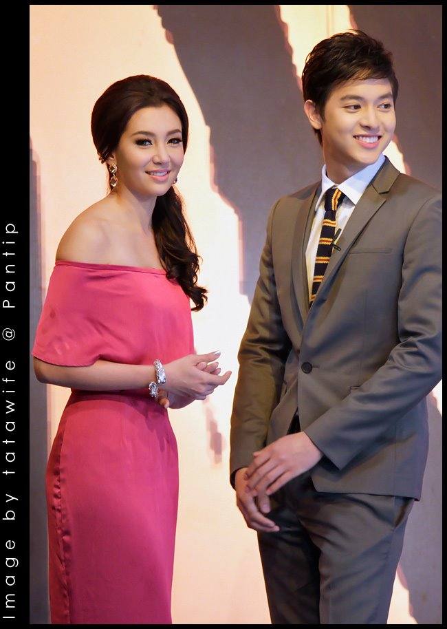 เจมส์ จิรายุ & เบลล่า ราณี @ รายการ Tonight Show 13-5-56