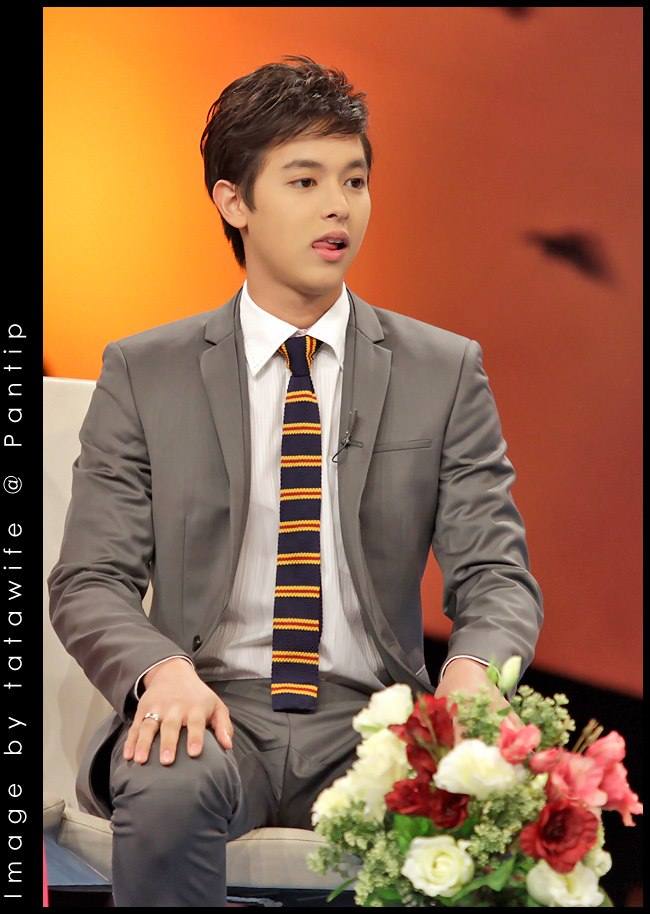 เจมส์ จิรายุ & เบลล่า ราณี @ รายการ Tonight Show 13-5-56