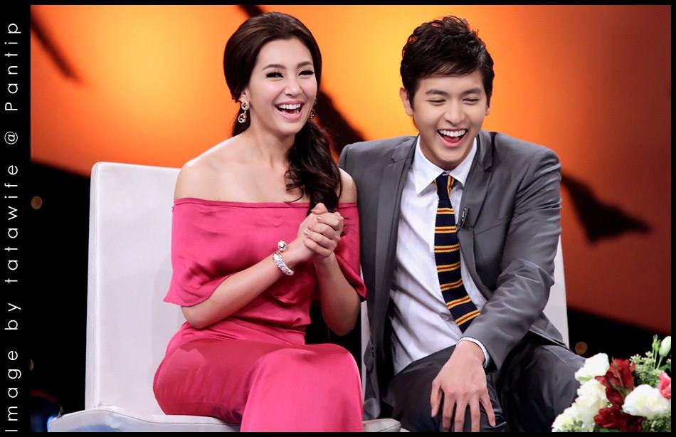 เจมส์ จิรายุ & เบลล่า ราณี @ รายการ Tonight Show 13-5-56