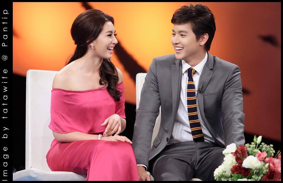 เจมส์ จิรายุ & เบลล่า ราณี @ รายการ Tonight Show 13-5-56