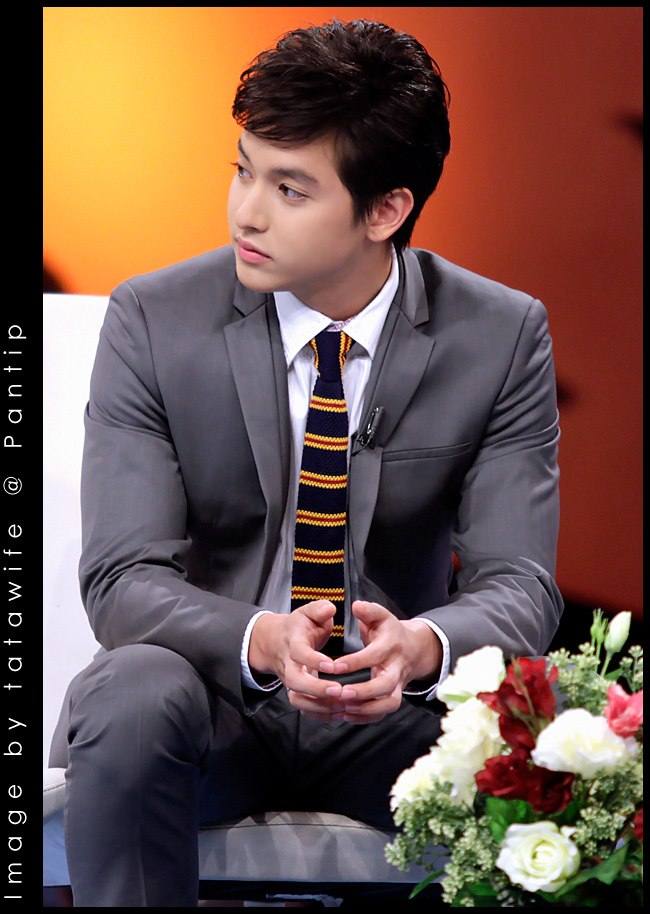 เจมส์ จิรายุ & เบลล่า ราณี @ รายการ Tonight Show 13-5-56