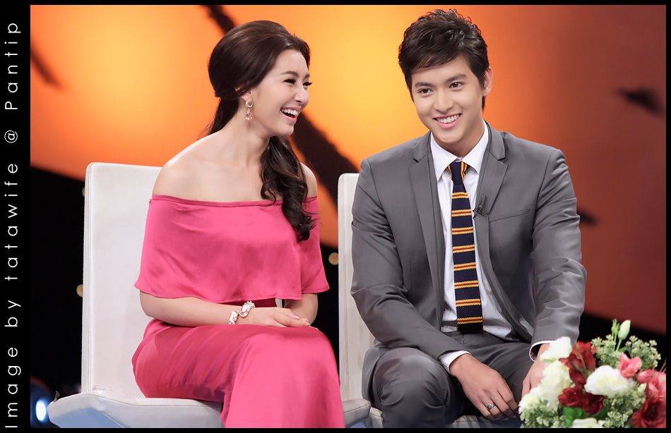 เจมส์ จิรายุ & เบลล่า ราณี @ รายการ Tonight Show 13-5-56