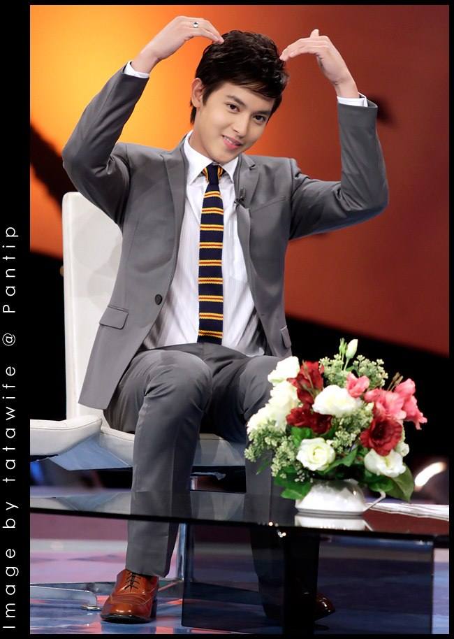 เจมส์ จิรายุ & เบลล่า ราณี @ รายการ Tonight Show 13-5-56