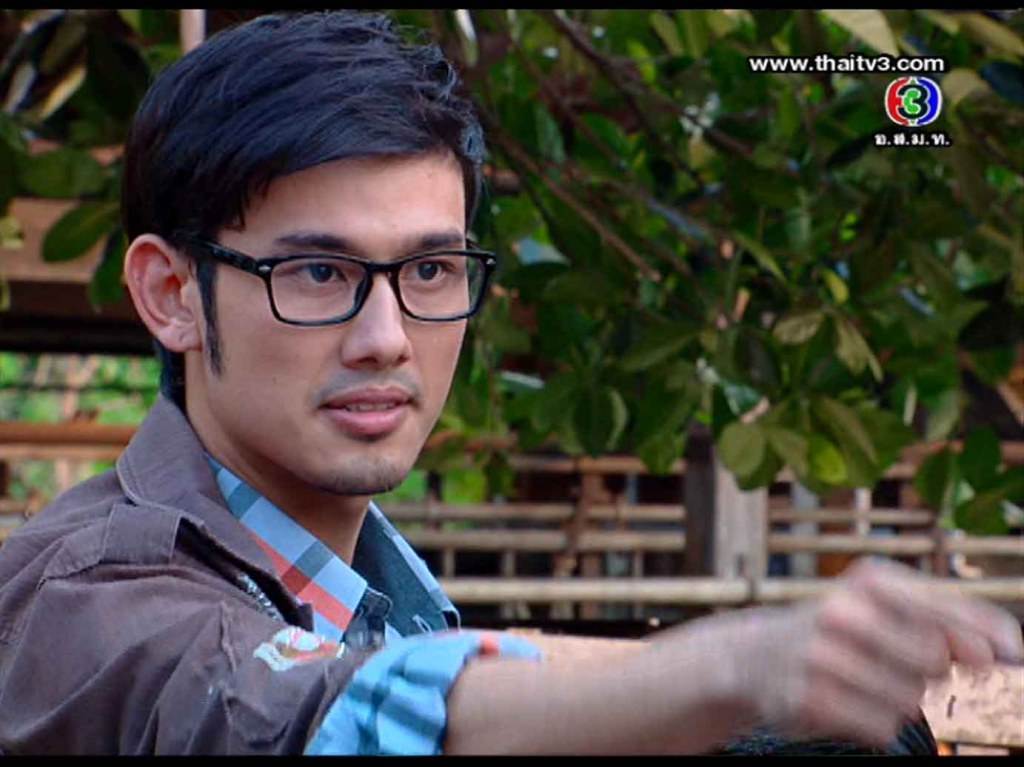 // ใส เอาะ //