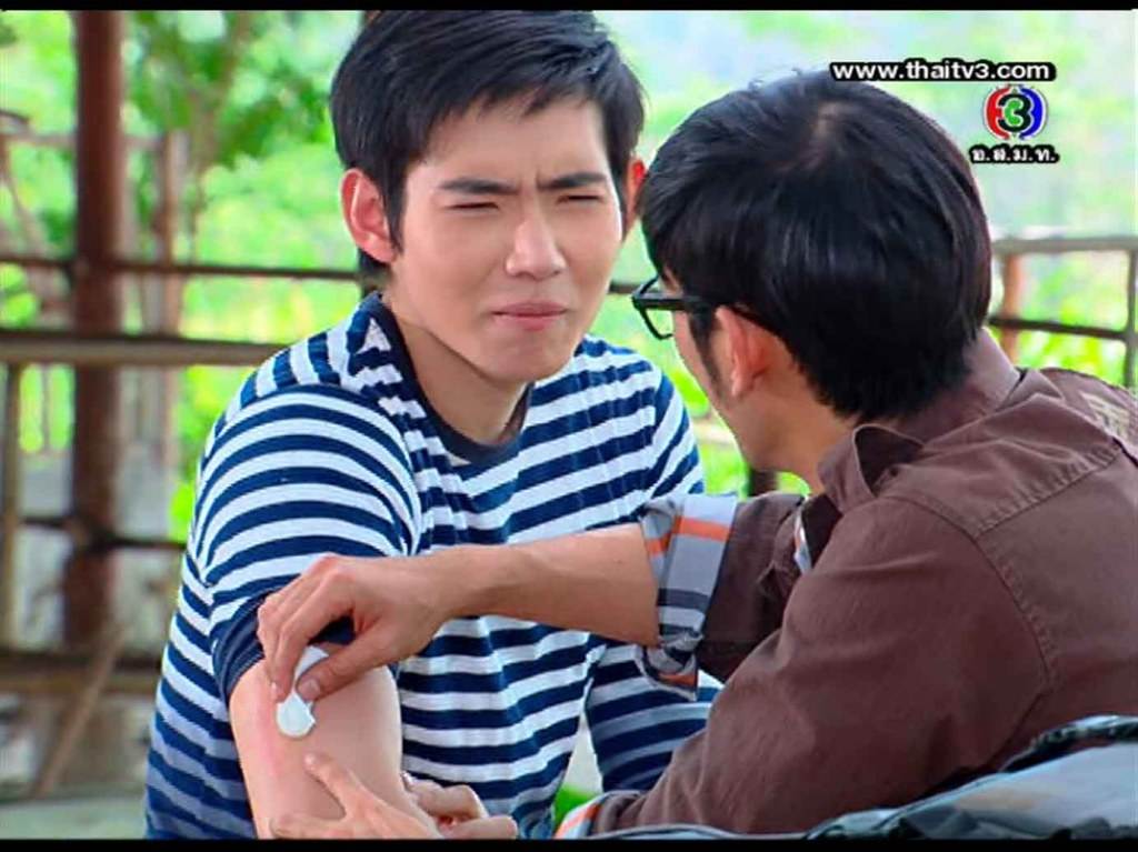 // ใส เอาะ //