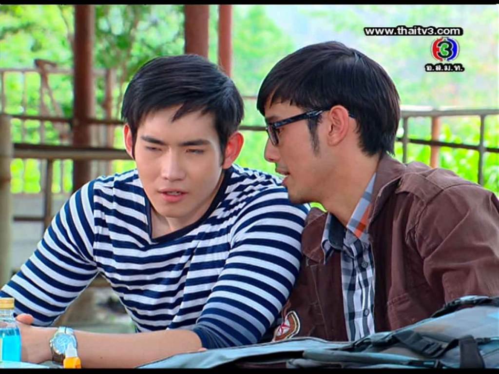 // ใส เอาะ //