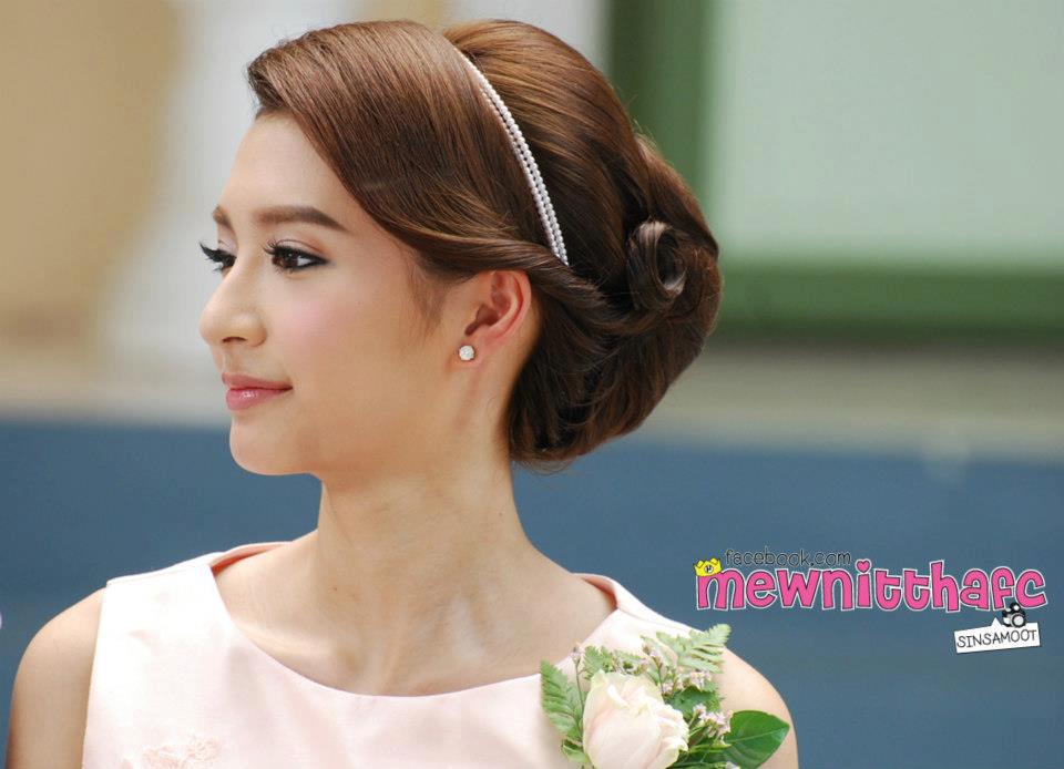 มิว นิษฐา สวยขาวตัวเล็ก