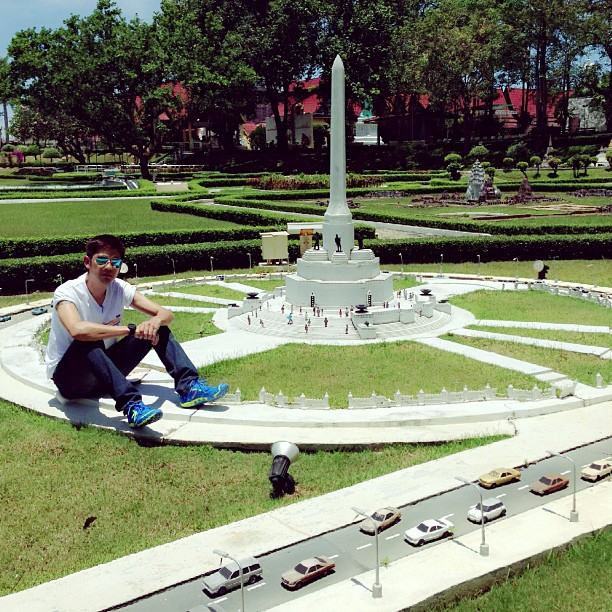 ศรราม เทพพิทักษ์