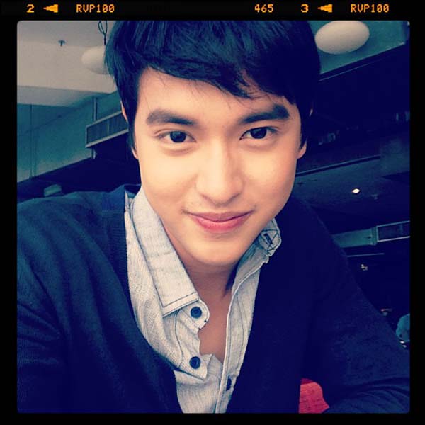 เจมส์ จิรายุ ฉายแววหล่อแต่เด็ก ชมภาพย้อนวันวาน ในวัยละอ่อน