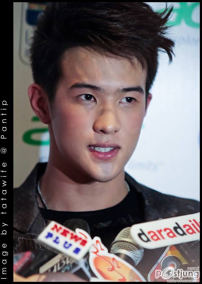 ซูมๆเจมส์ มาร์ ใสวิ๊งค์ๆปากน่าจุ๊บ