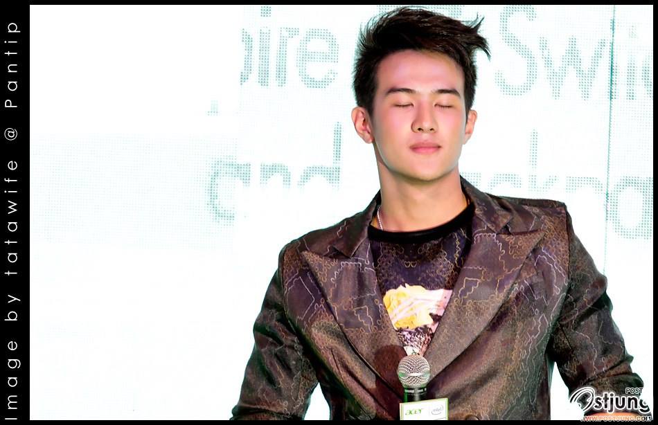 ซูมๆเจมส์ มาร์ ใสวิ๊งค์ๆปากน่าจุ๊บ