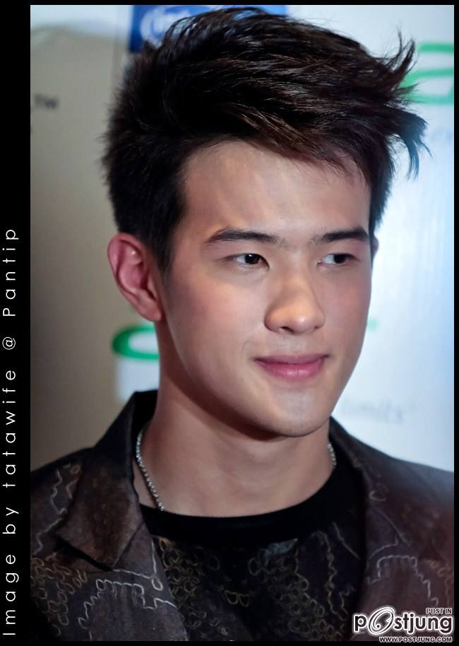ซูมๆเจมส์ มาร์ ใสวิ๊งค์ๆปากน่าจุ๊บ