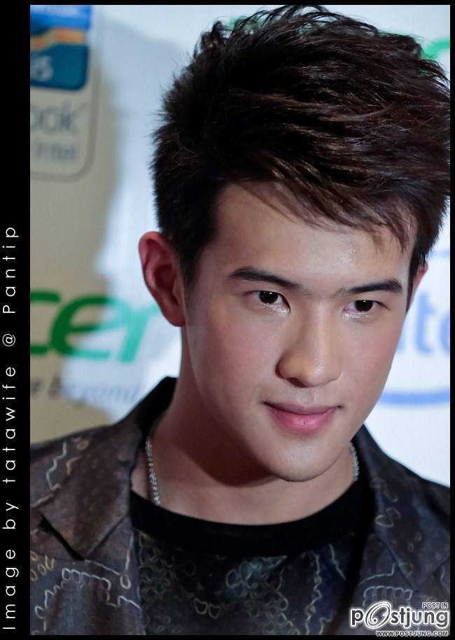 ซูมๆเจมส์ มาร์ ใสวิ๊งค์ๆปากน่าจุ๊บ
