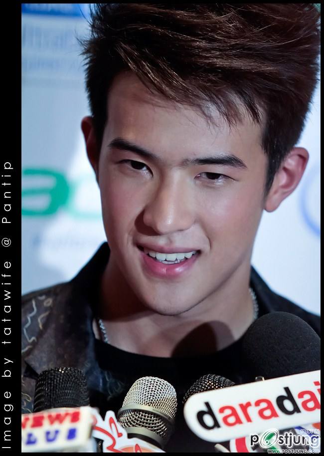 ซูมๆเจมส์ มาร์ ใสวิ๊งค์ๆปากน่าจุ๊บ