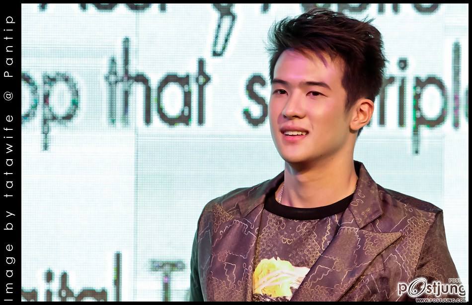 ซูมๆเจมส์ มาร์ ใสวิ๊งค์ๆปากน่าจุ๊บ