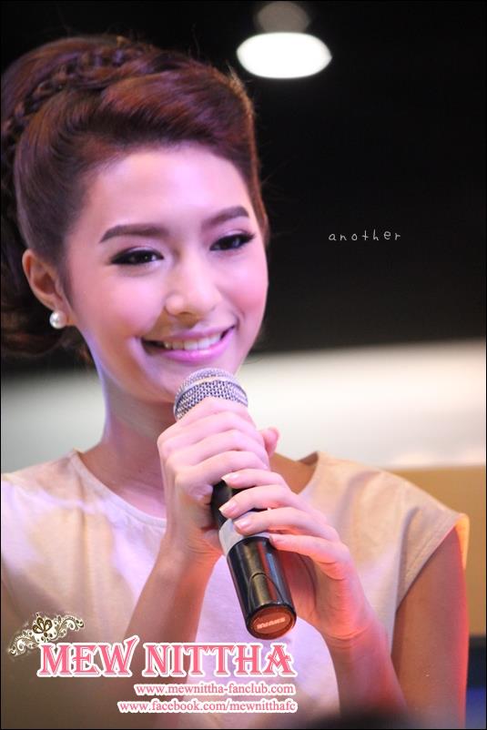 Mew@Money Expo 2013 {12.05.56}