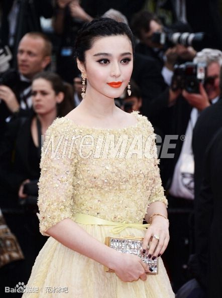 แม่นาง"ฟ่านปิงปิง" ชุดสีเหลืองอ่อน วันที่สองของเทศกาลหนังเมืองคานส์ !!