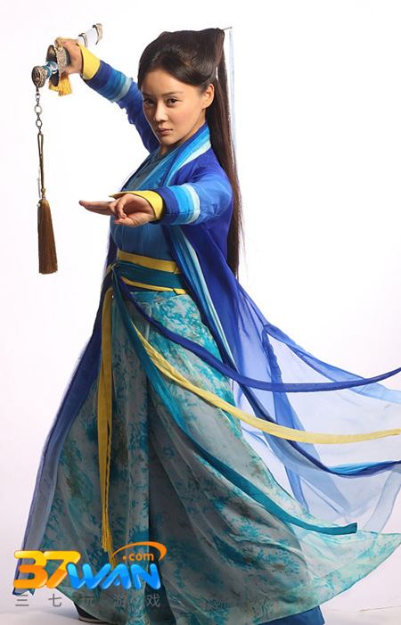 หยวนซานซาน แต่ง cosplay 袁姗姗邀你玩转 37wan.com