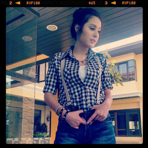 ขวัญ อุษามณี @ เบื้องหลังกองถ่าย "เจ้าสาวสลาตัน"