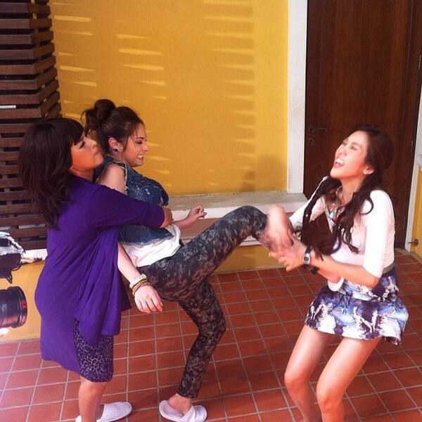 ขวัญ อุษามณี @ เบื้องหลังกองถ่าย "เจ้าสาวสลาตัน"