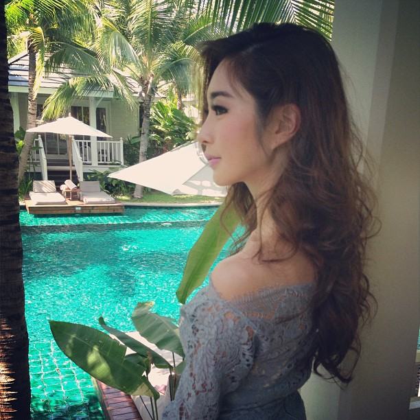 ฉัตร ปริยฉัตร ลิ้มธรรมมหิศร ขาว สูง สวย