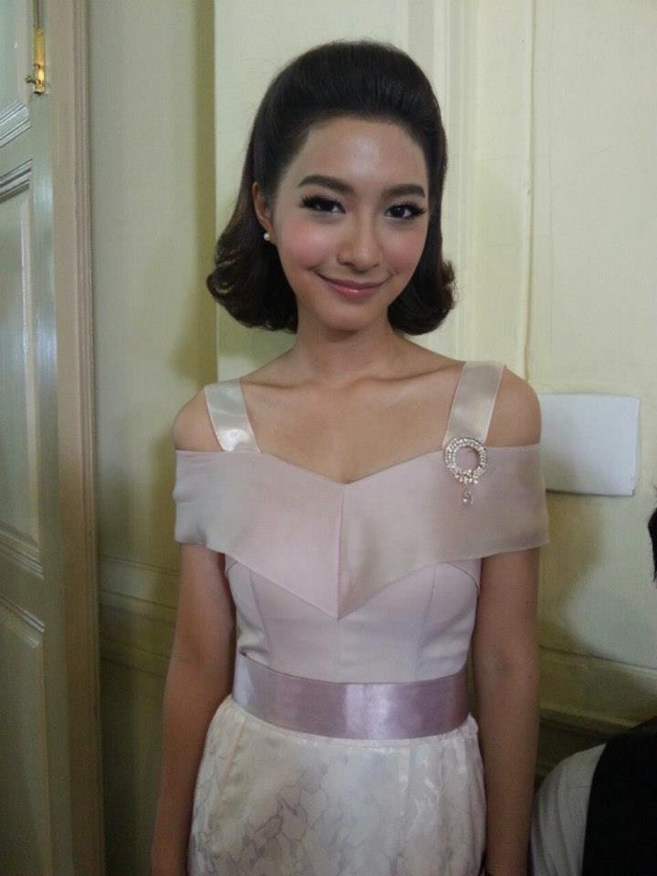 มิว นิษฐา สวย ขาว ตัวเล็ก