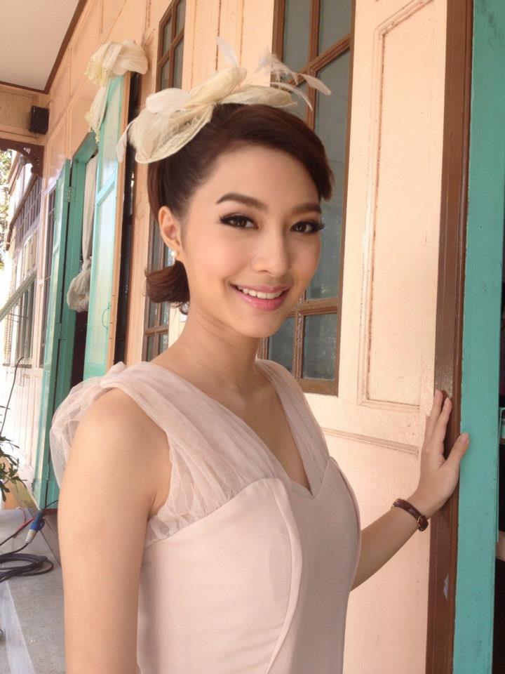 มิว นิษฐา สวย ขาว ตัวเล็ก