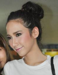 ใคร รัก อั้ม มาทางนี้