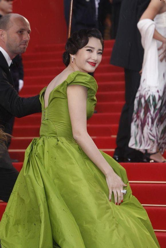 แม่นาง "จางอี่ว์ฉี" อีกหนึ่งสาวจีนดาวเด่นในเมืองคานส์ปีนี้