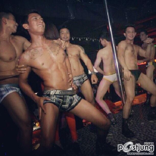 เด็กบาร์ในอินโดนีเซีย