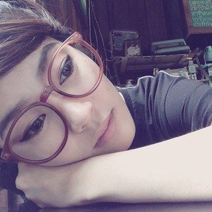 สาวน่ารักตาโต หมูมิ้นท์><