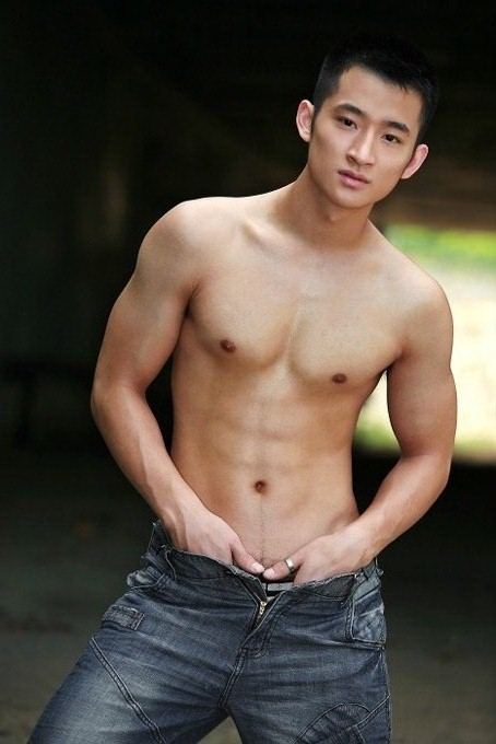 อาตีหุ่นดี