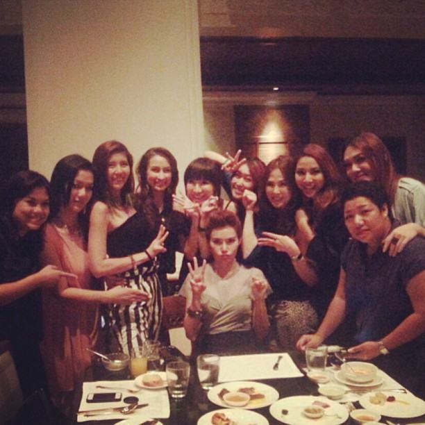 ญาญ่าญิ๋ง ฉลองวันเกิดครบ 30 ปี กับแก๊งเพื่อนซี้สุดแซ่บ
