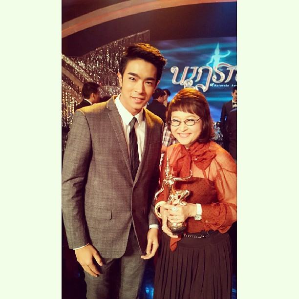นาฏราช 2555 นุ่น ศิรพันธ์-ณเดชน์ ซิวดารายอดเยี่ยม ขุนศึก คว้าละครยอดเยี่ยม