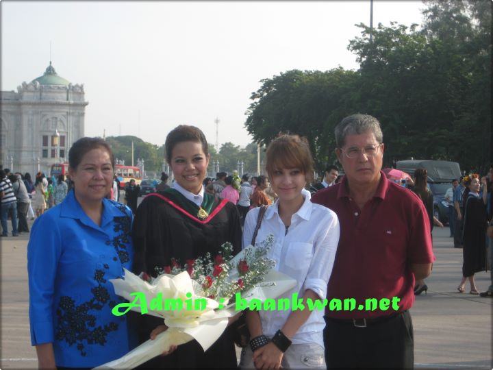 ย้อนวันวานแห่งความสุข ครอบครัว ขวัญ อุษามณี